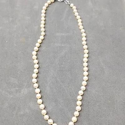 Cultured Pearl Necklace 