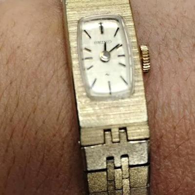 Vintage Ladies' Gold-toned Seiko Watch 