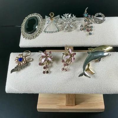 Vintage Costume Brooch Lot – 9 Pieces – Mixed Styles
