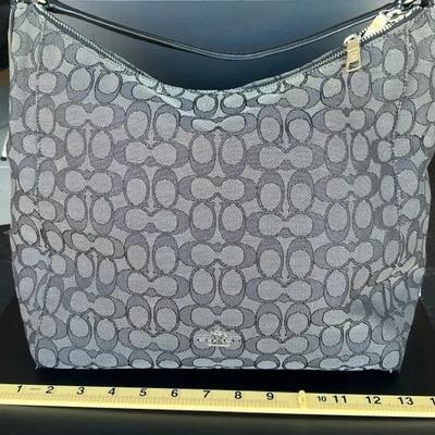 Coach Signature Gray Shoulder Bag – Style F57827 – Zip Top