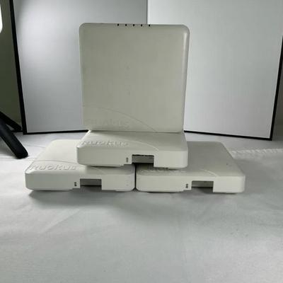 Ruckus R600 Wi-Fi Access Points – Lot of 4