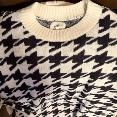 Sale Photo Thumbnail #70