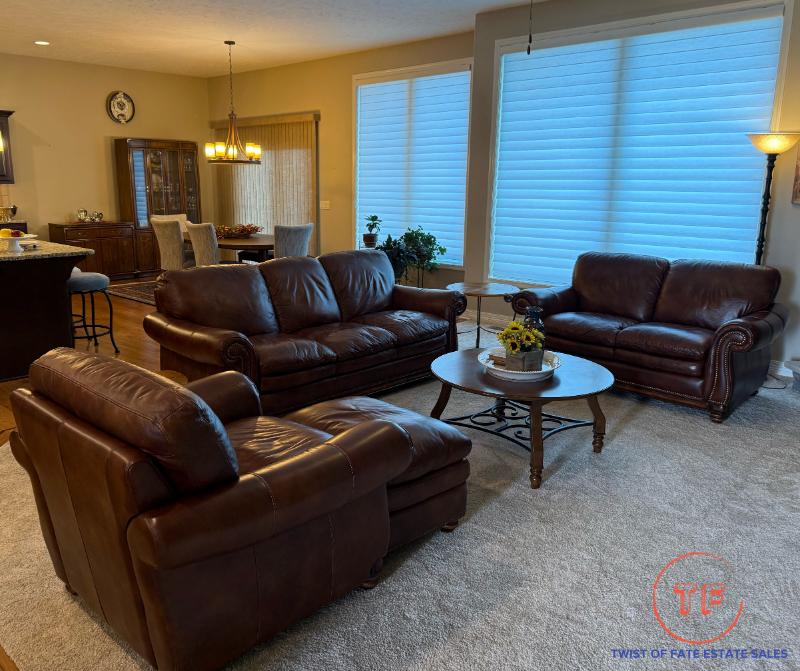 Sale Photo Thumbnail #36