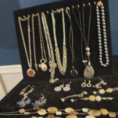 Sale Photo Thumbnail #74: Costume Jewelry: Silver and Beads 