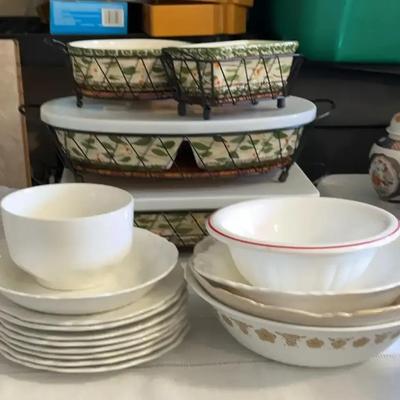 Sale Photo Thumbnail #63: Spanish Serving Pieces