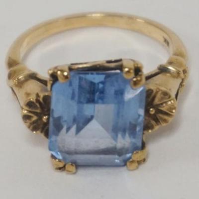 Sale Photo Thumbnail #170: 1162	14K GOLD BLUE TOPAZ STONE LADIES RING, APPROXIMATE SIZE 6 1/4, 2.95 DWT INCLUDING STONE
