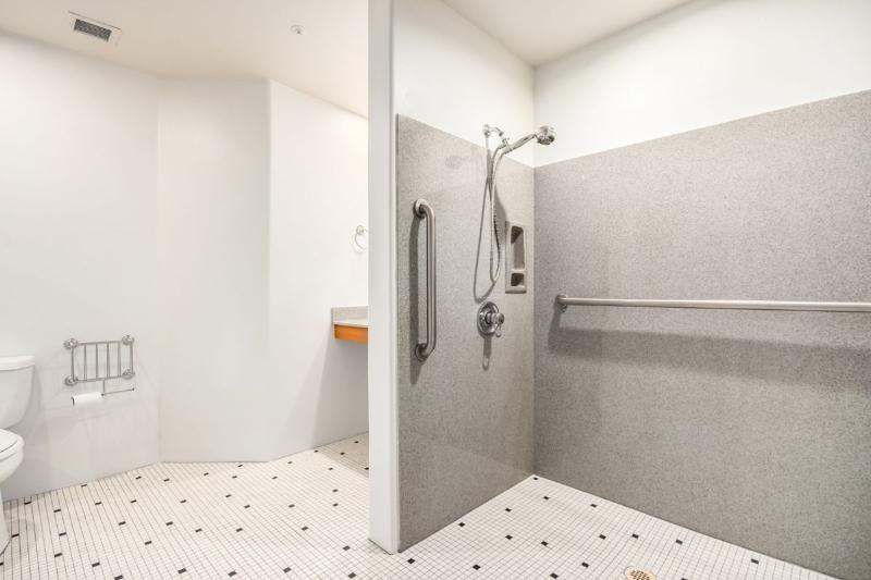 Sale Photo Thumbnail #9