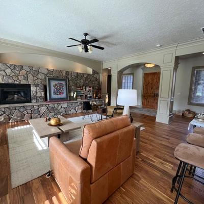 Sale Photo Thumbnail #3