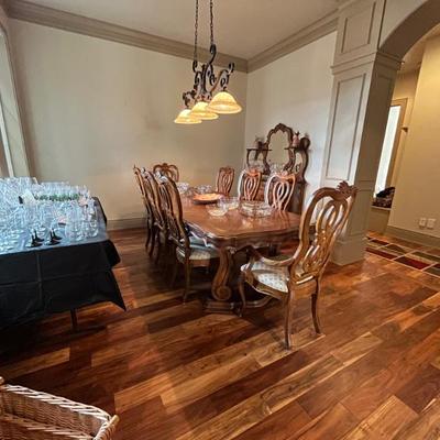 Sale Photo Thumbnail #25