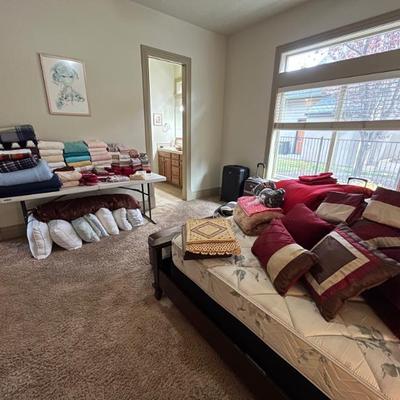 Sale Photo Thumbnail #98