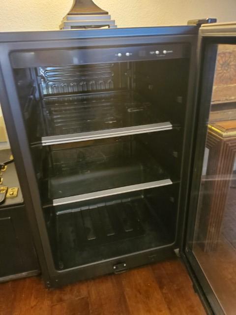 Sale Photo Thumbnail #12