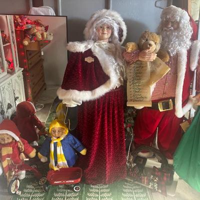 Sale Photo Thumbnail #6: life size mr and mrs clause vintage