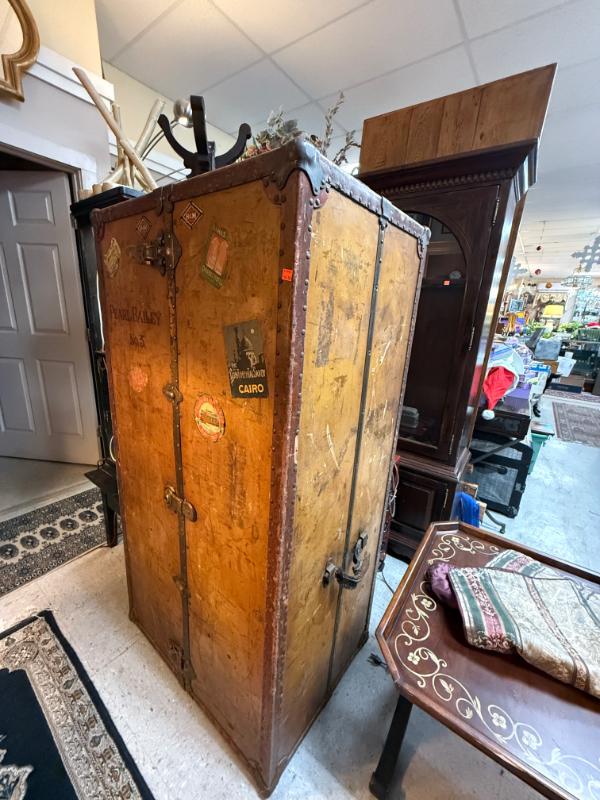 Sale Photo Thumbnail #154