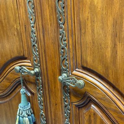 Sale Photo Thumbnail #122