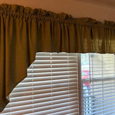 Sale Photo Thumbnail #197