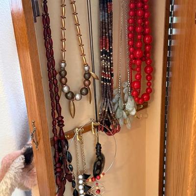 Sale Photo Thumbnail #144