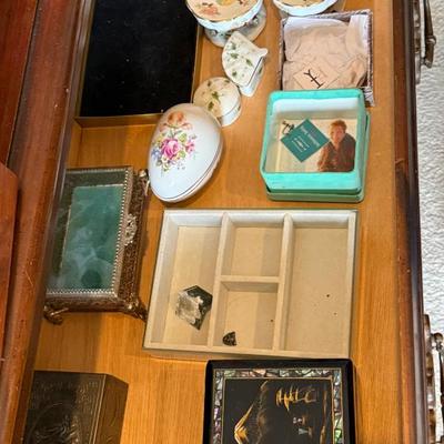 Sale Photo Thumbnail #178