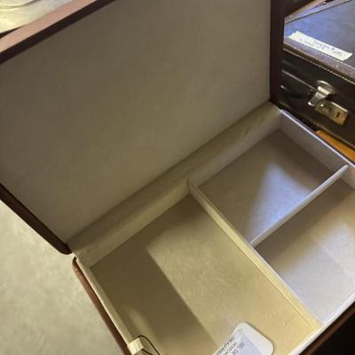 Sale Photo Thumbnail #230