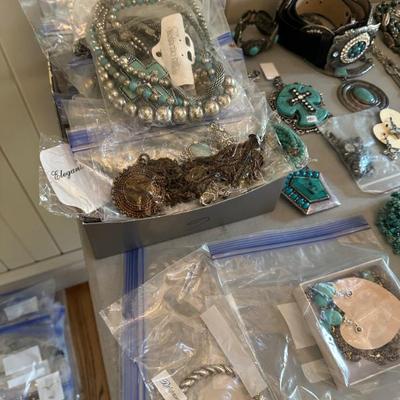 Sale Photo Thumbnail #920