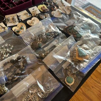 Sale Photo Thumbnail #900