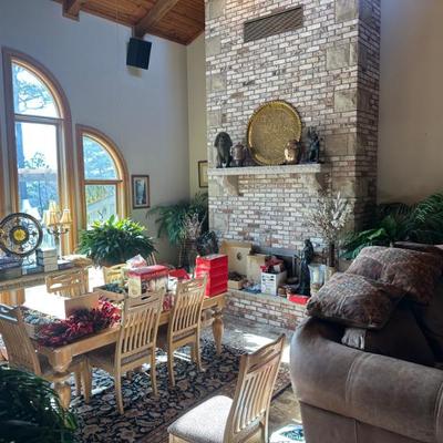 Sale Photo Thumbnail #252