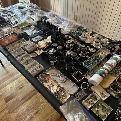 Sale Photo Thumbnail #968