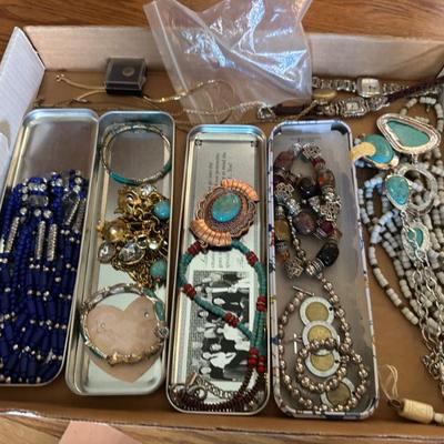 Sale Photo Thumbnail #902