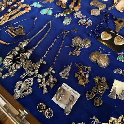 Sale Photo Thumbnail #914