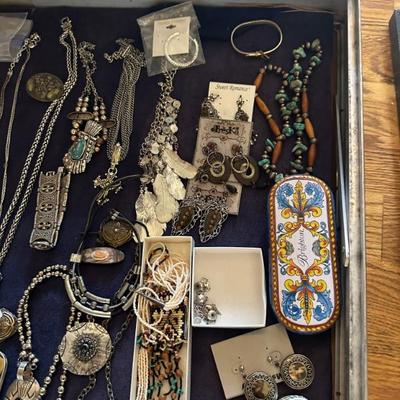 Sale Photo Thumbnail #906