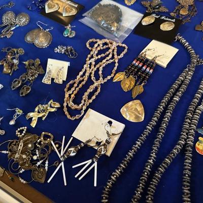 Sale Photo Thumbnail #915