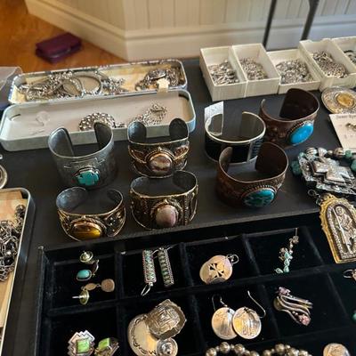 Sale Photo Thumbnail #893