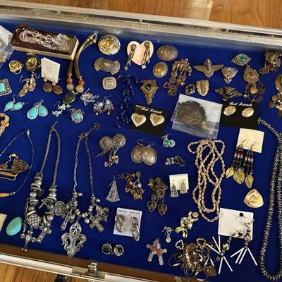 Sale Photo Thumbnail #910