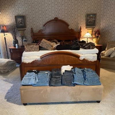 Sale Photo Thumbnail #386