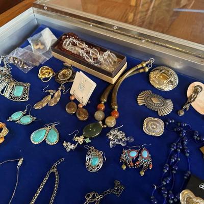 Sale Photo Thumbnail #912