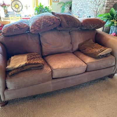 Sale Photo Thumbnail #146