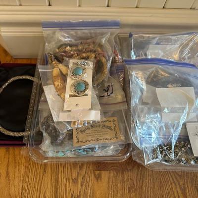 Sale Photo Thumbnail #922