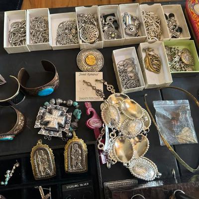 Sale Photo Thumbnail #897