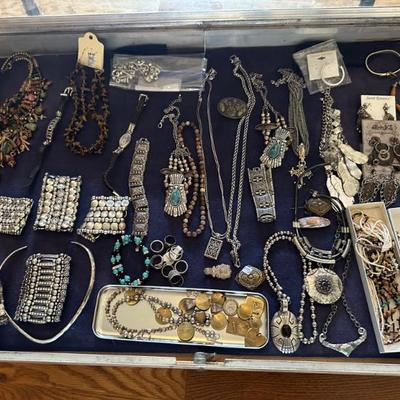 Sale Photo Thumbnail #905