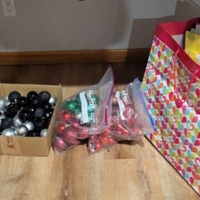 Sale Photo Thumbnail #141: Ornaments 