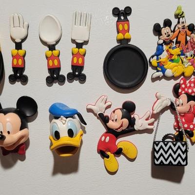 Sale Photo Thumbnail #114: Disney Magnets