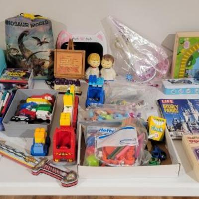 Sale Photo Thumbnail #118: Toys