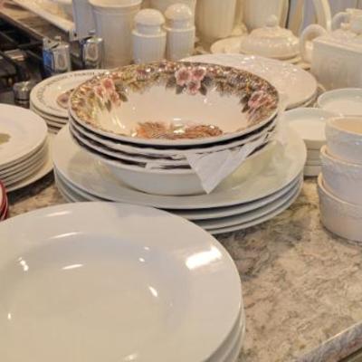 Sale Photo Thumbnail #8: Dishware