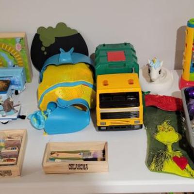 Sale Photo Thumbnail #119: Toys