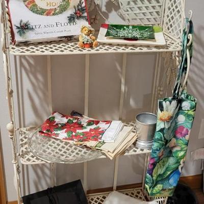 Sale Photo Thumbnail #115: Plant Stand 