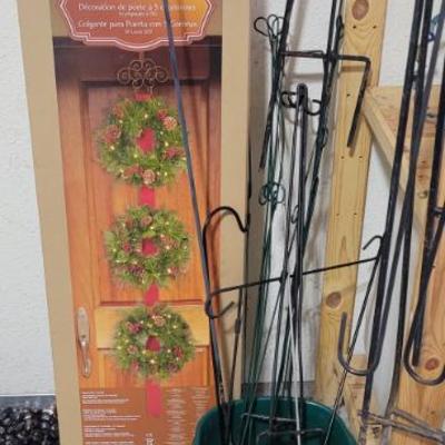Sale Photo Thumbnail #168: Wreath Door Hanger