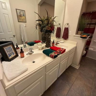 Sale Photo Thumbnail #33