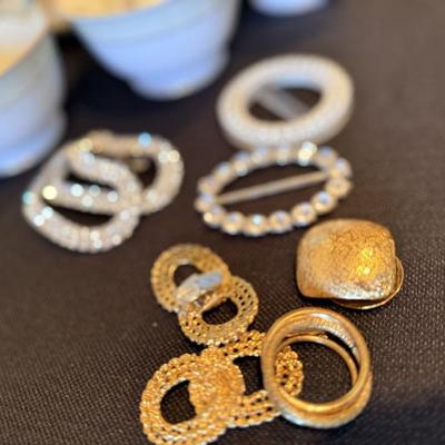 Sale Photo Thumbnail #99