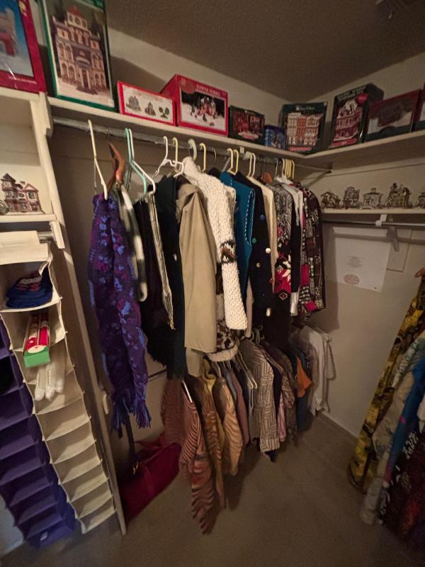 Sale Photo Thumbnail #64