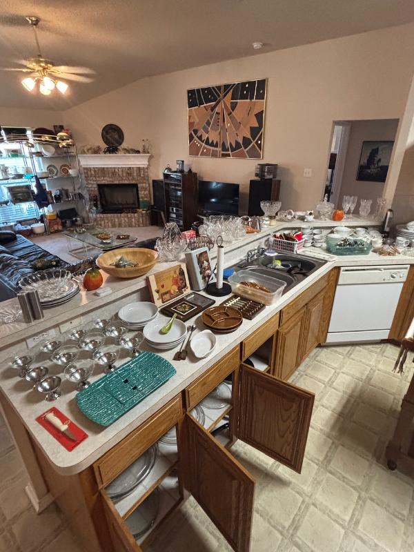 Sale Photo Thumbnail #32