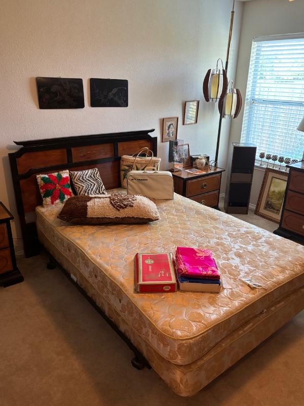 Sale Photo Thumbnail #82